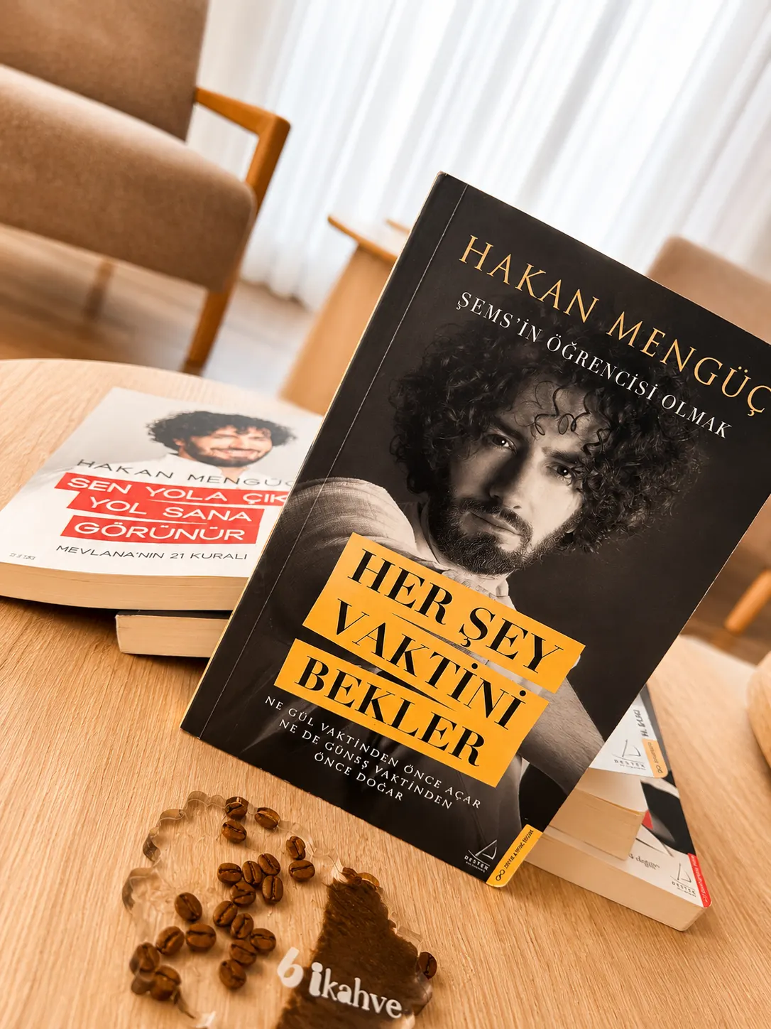 Her sey Vaktini Bekler